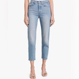 Levi’s Wedgie Straight Jeans